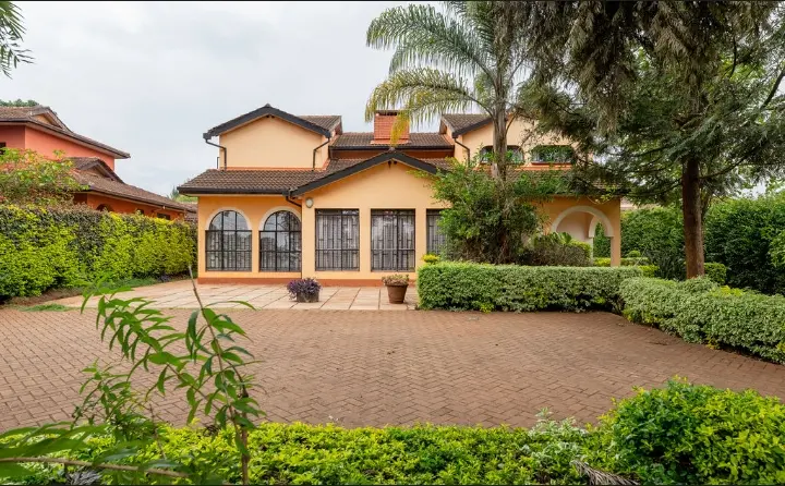 4 bedroomed house for sale in mountain view