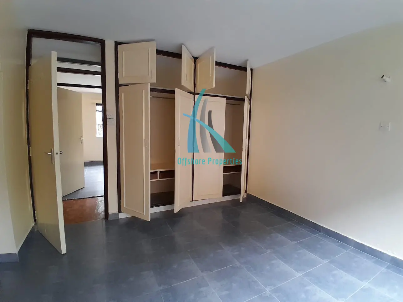 FOR SALE: Modern 3 Bed Ground Floor Apartment Unit in Kilimani