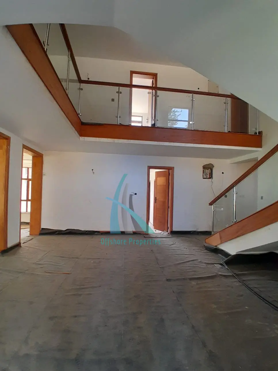 Luxury 4 Bedroom Home for Rent in Rosslyn