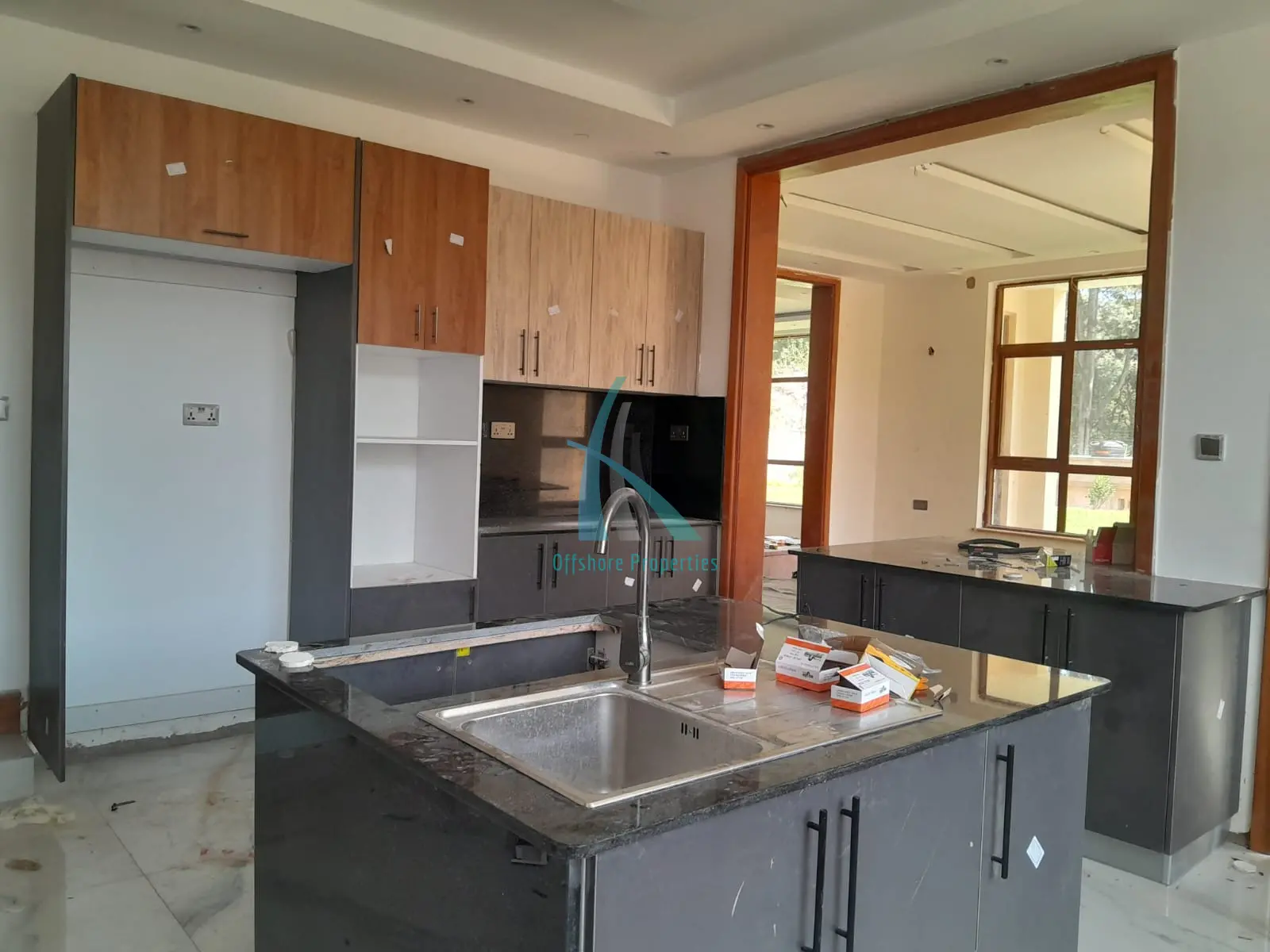 Luxury 4 Bedroom Home for Rent in Rosslyn