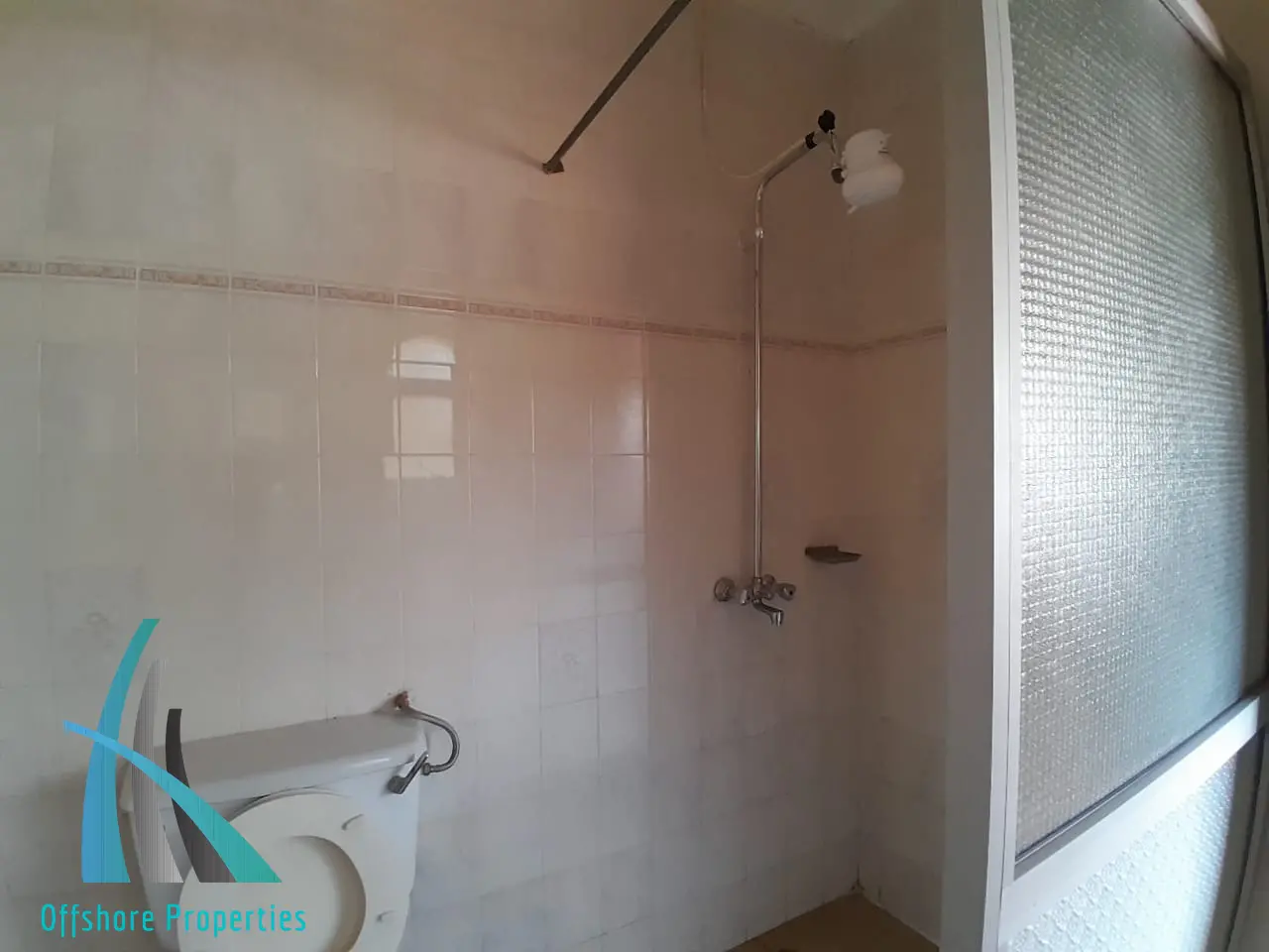 Spacious 2 Bedroom Apartment for Sale on Riverside Drive