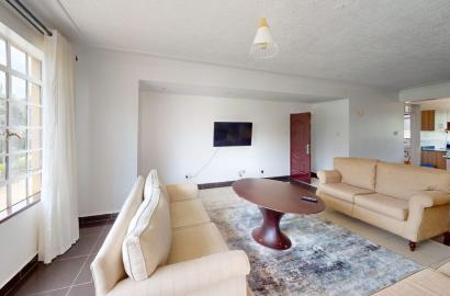 4 bedroom apartment all ensuite in Riverside