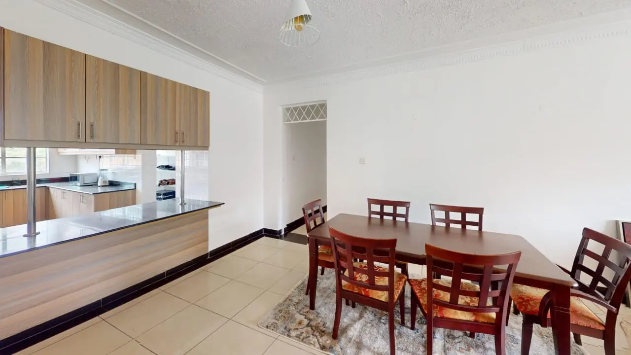 4 bedroom apartment all ensuite in Riverside