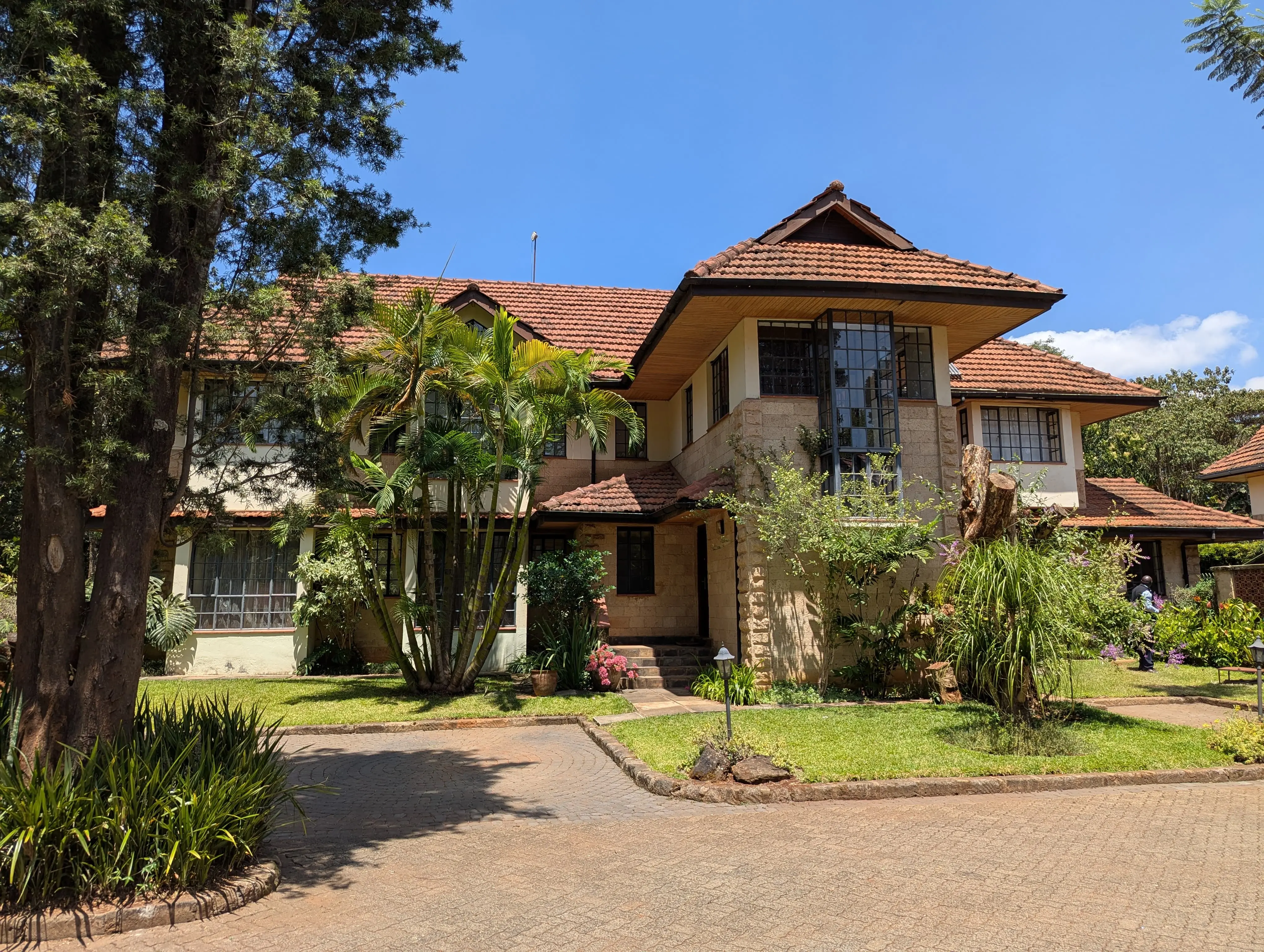 4 Bedroom Viila For Sale in Spring Valley