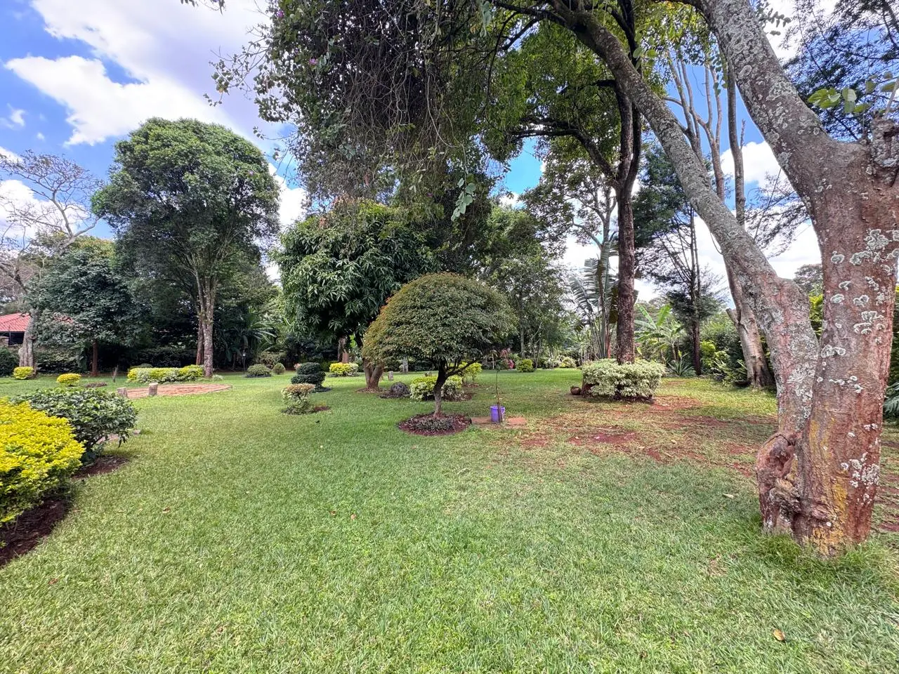 House for sale in Old Runda on 1.11 Acres