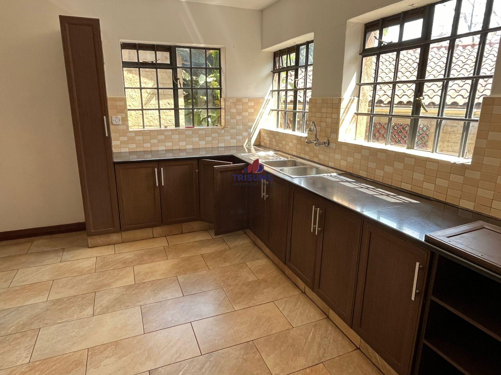 5 bedroom house for rent in Runda